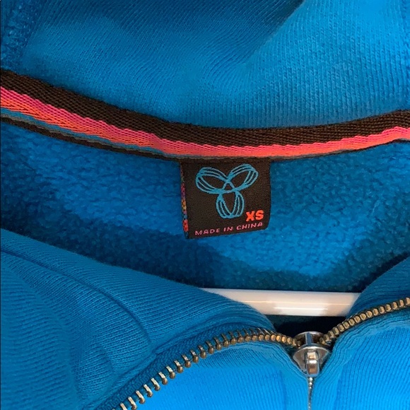 Blue TNA Aritzia sweater - Picture 2 of 4